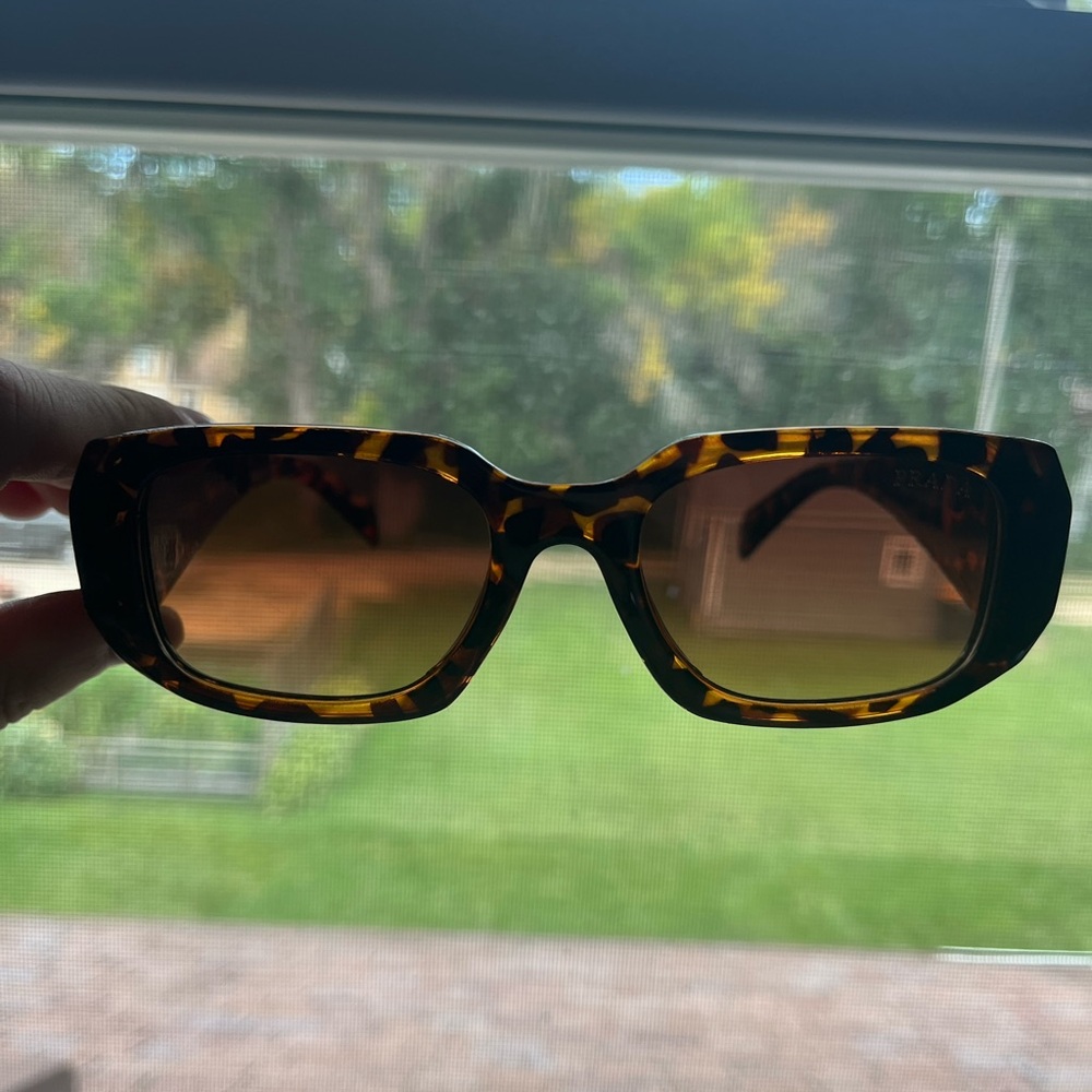 Women's prada symbole sunglasses leopard tortoise color rectangle frame